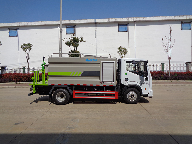 XZL5040TYH6型路面養(yǎng)護車