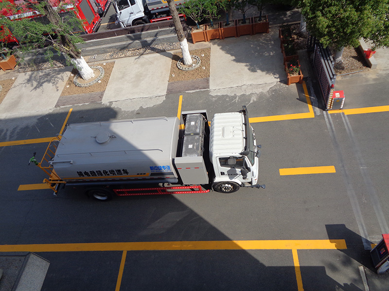 XZL5185GPSBEV型純電動(dòng)綠化噴灑車(chē)