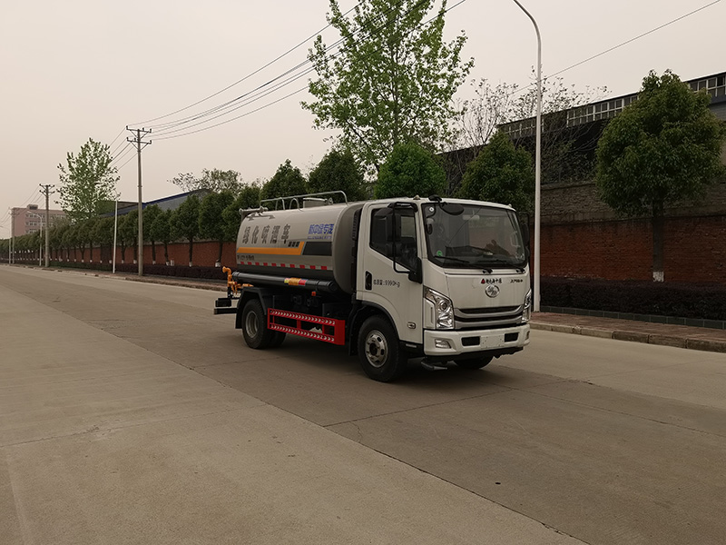 XZL5100GPS6型綠化噴灑車